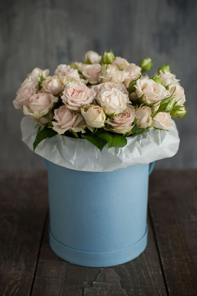 корпоративная коробка с розами для офиса в Брянске