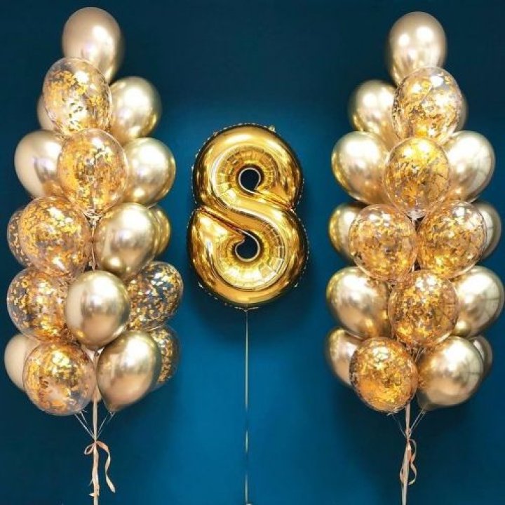 Цифра с фонтанами шаров  в Брянске