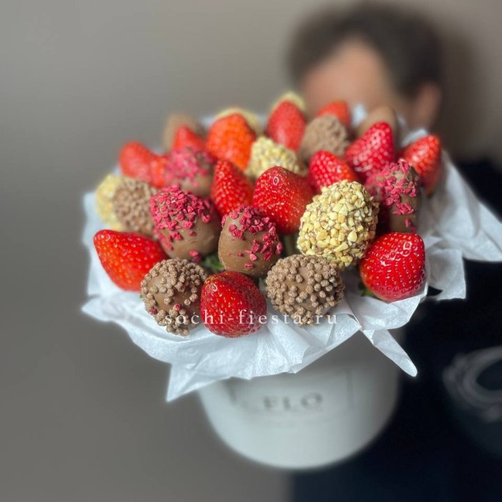 Клубника в боксе 30 ягод в Брянске