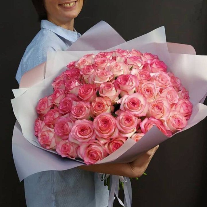 101 роза Джумилия в оформлении  в Брянске