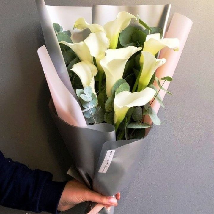 Каллы с эвкалиптом в Брянске