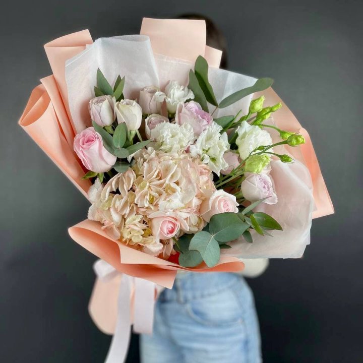 Букет с гортензией "Клодс" в Брянске