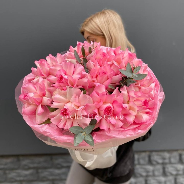 11 французских роз в Брянске