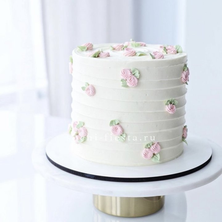 Торт "Розы в снегу" в Брянске