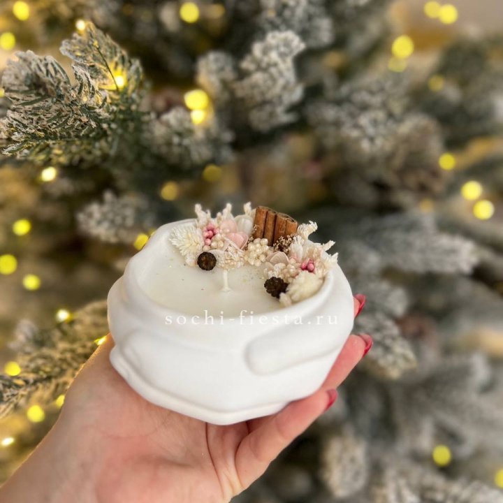 Свеча ароматическая в гипсе Руки с корицей в Брянске