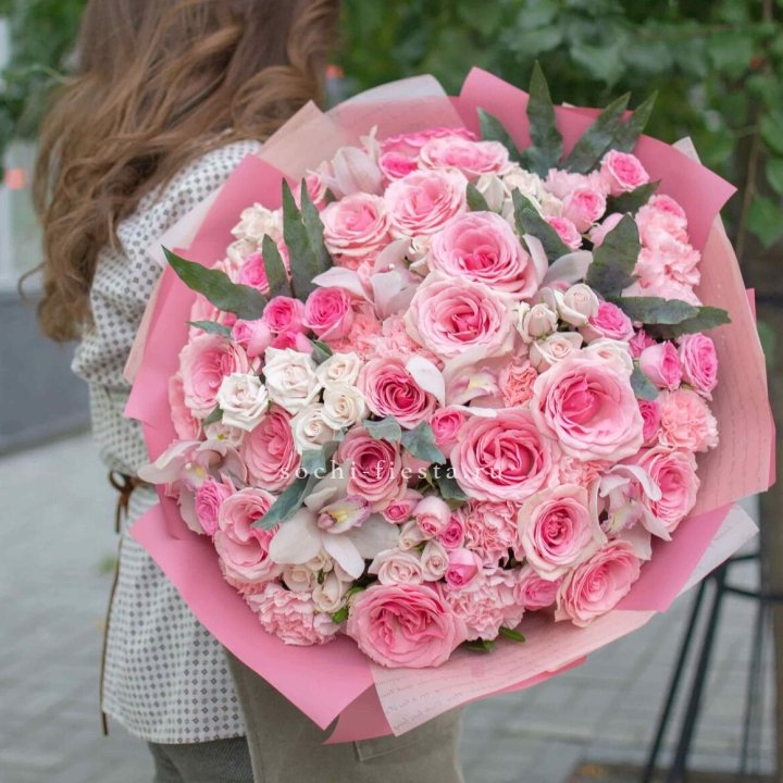 Дизайнерский букет "Барби" в Брянске