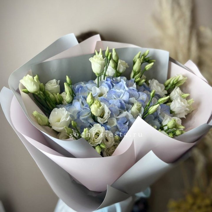 Букет с гортензией "Адель" в Брянске
