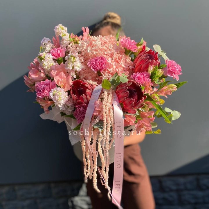 Коробка с цветами "Камикадзе" в Брянске