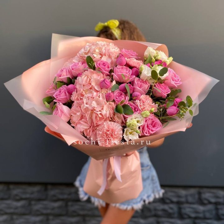 Авторский букет "Восторг" в Брянске