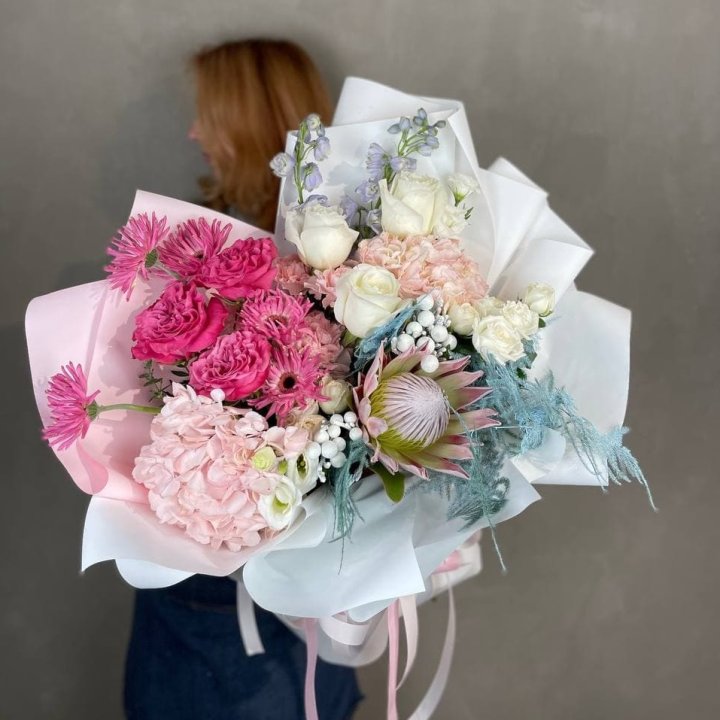 Дизайнерский букет "Фантастик" в Брянске