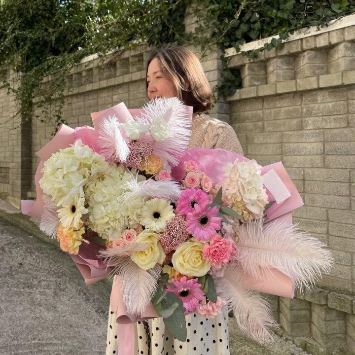 Дизайнерский букет "Валенсия" в Брянске