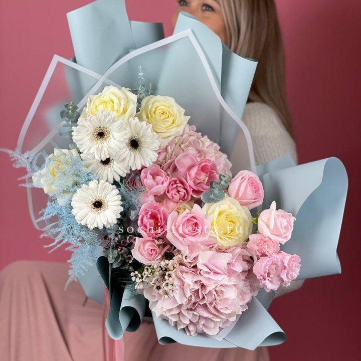 Дизайнерский букет "Адель" в Брянске