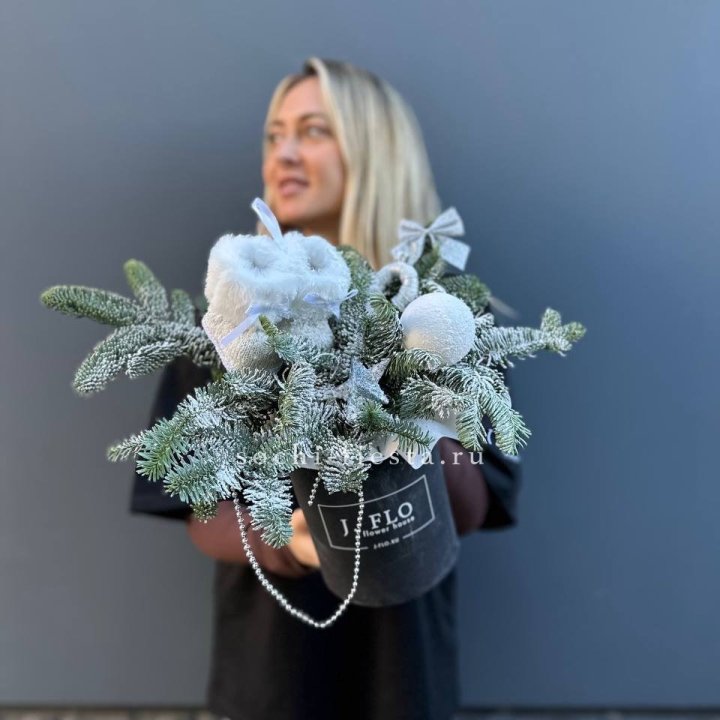 Новогодний бокс "Ботс вайт" в Брянске