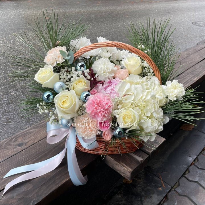 Новогодняя корзина  в Брянске