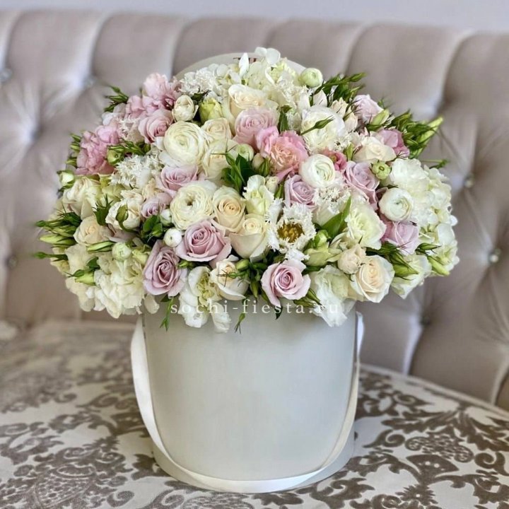 Цветочный бокс "Ловинг" в Брянске