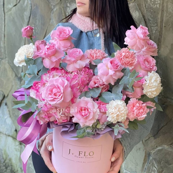 Цветочный бокс "Эсмиральда" в Брянске