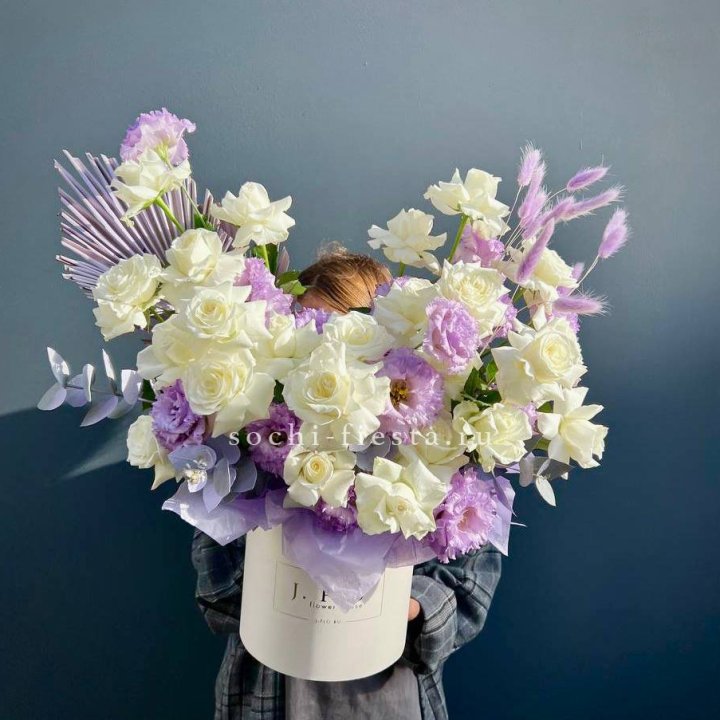 Цветочный бокс "Изабель" в Брянске