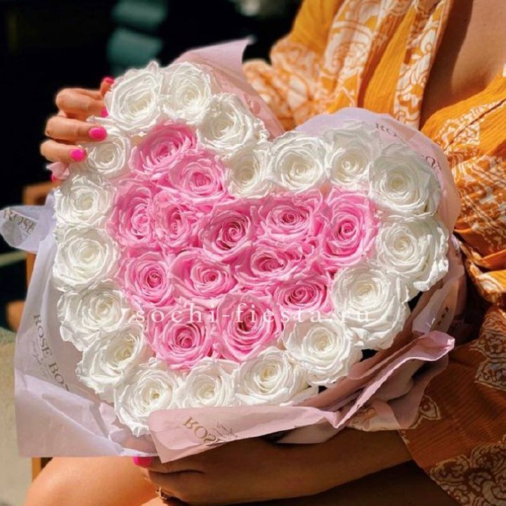 Бокс сердце с розами №2 в Брянске