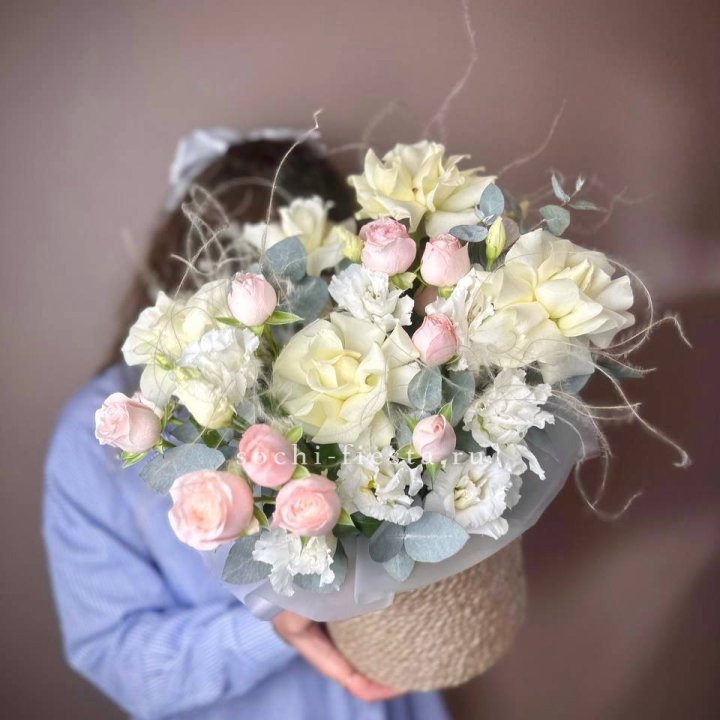 Авторский бокс "Милена" в джутовом кашпо в Брянске