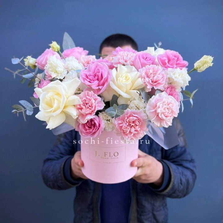 Цветочный бокс "Памела" в Брянске