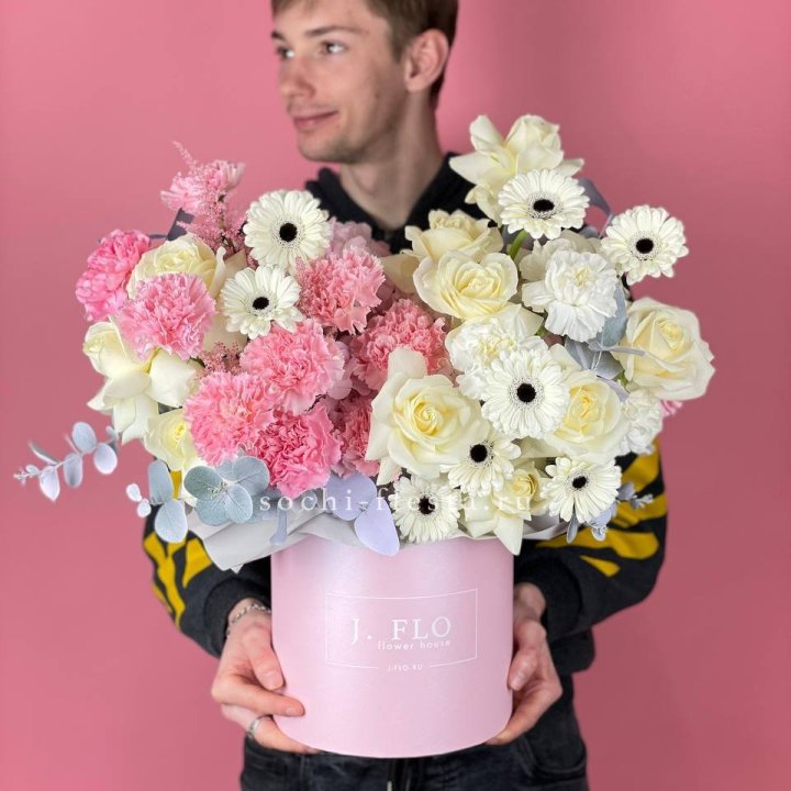 Дизайнерский бокс "Индира" в Брянске