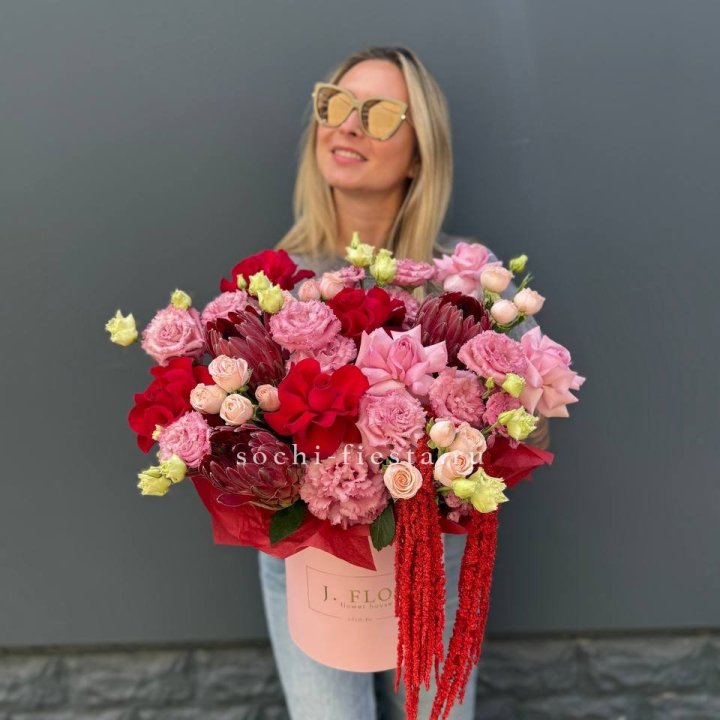 Дизайнерский цилиндр "Криотель" в Брянске