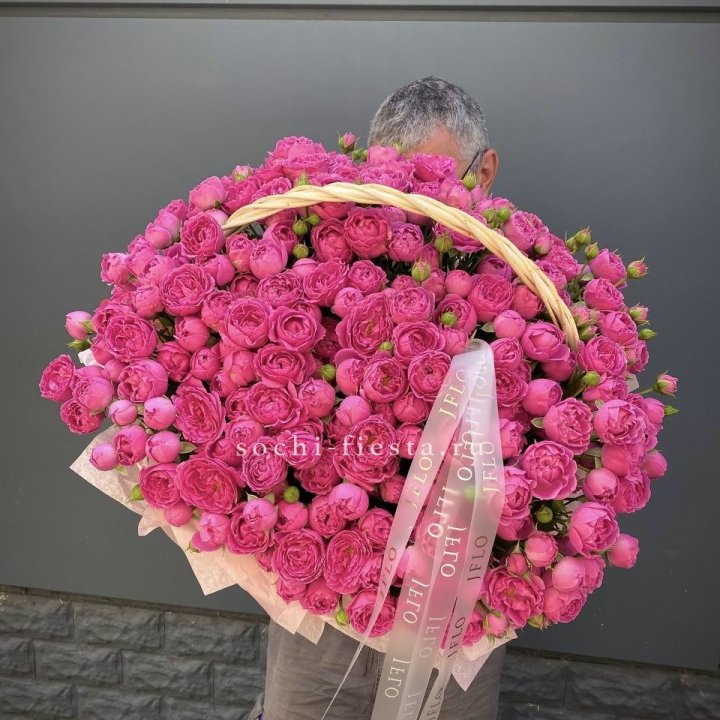 Корзина роз Мисти Баблс 151 в Брянске