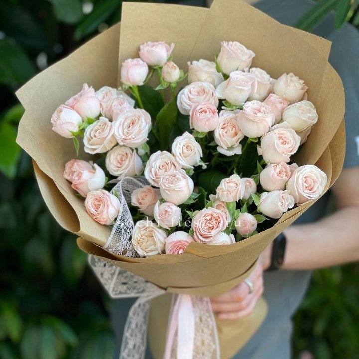 Кустовые розы букет №1 в Брянске