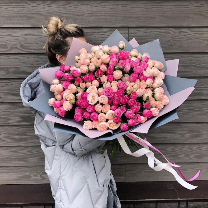 55 роз микс кустовых в Брянске