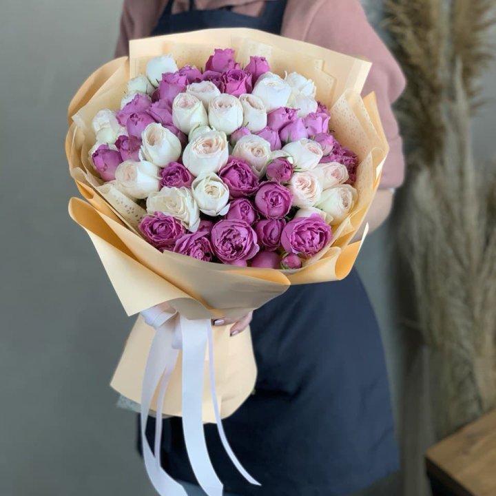 Букет кустовых роз Джулиана в Брянске