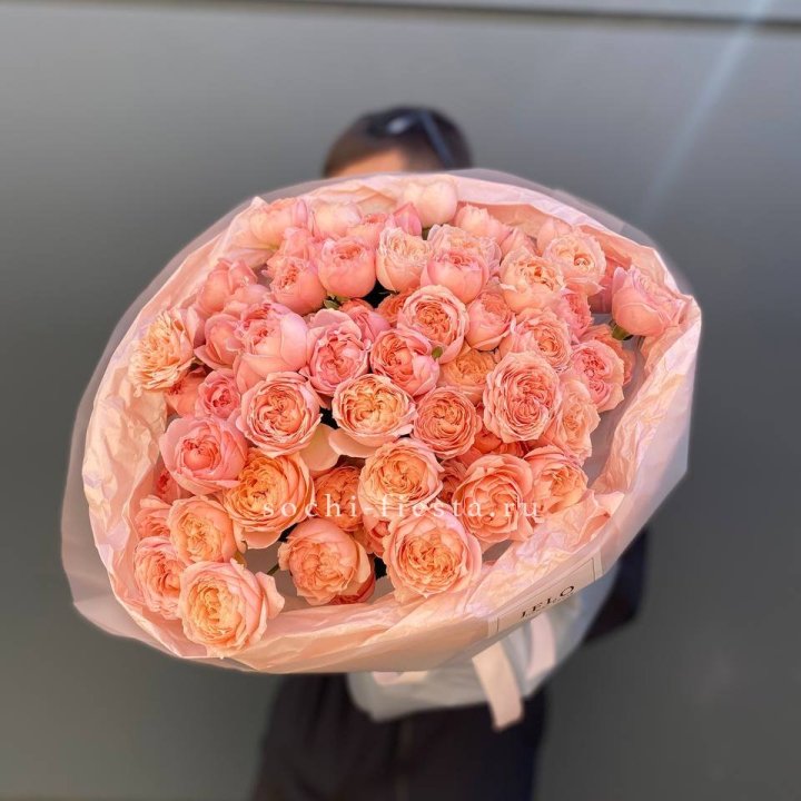 Букет из 21 пионовидной розы Джульетта в Брянске