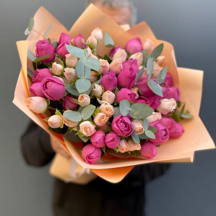 Букет кустовых роз Тендернес в Брянске