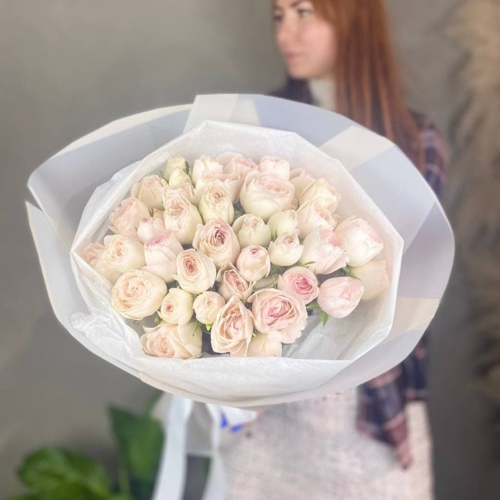 Букет кустовых роз в Брянске