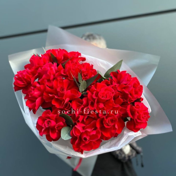 21 Красная французская роза в Брянске