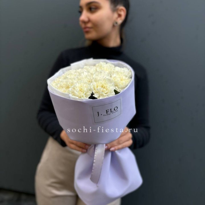 Букет белых диантусов в Брянске