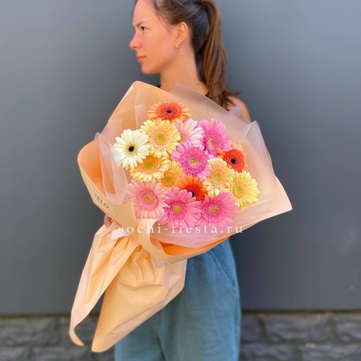 Букет разноцветных гербер в Брянске