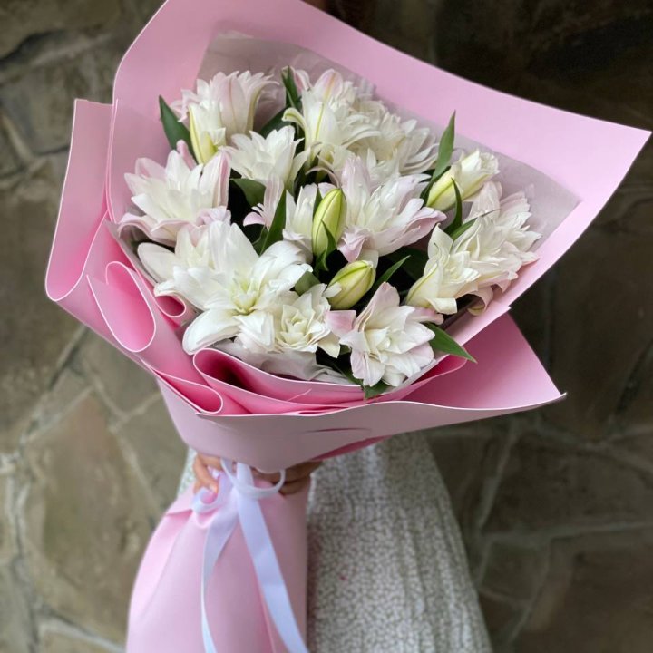Букет пионовидных лилий №1 в Брянске