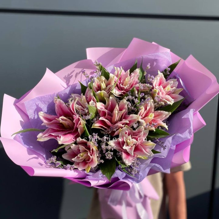 Букет пионовидных лилий №4 в Брянске