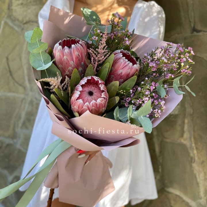 Букет из протеи "Клеопатра"  в Брянске