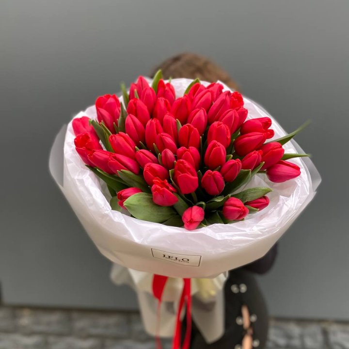 51 тюльпан "Любовь" в Брянске