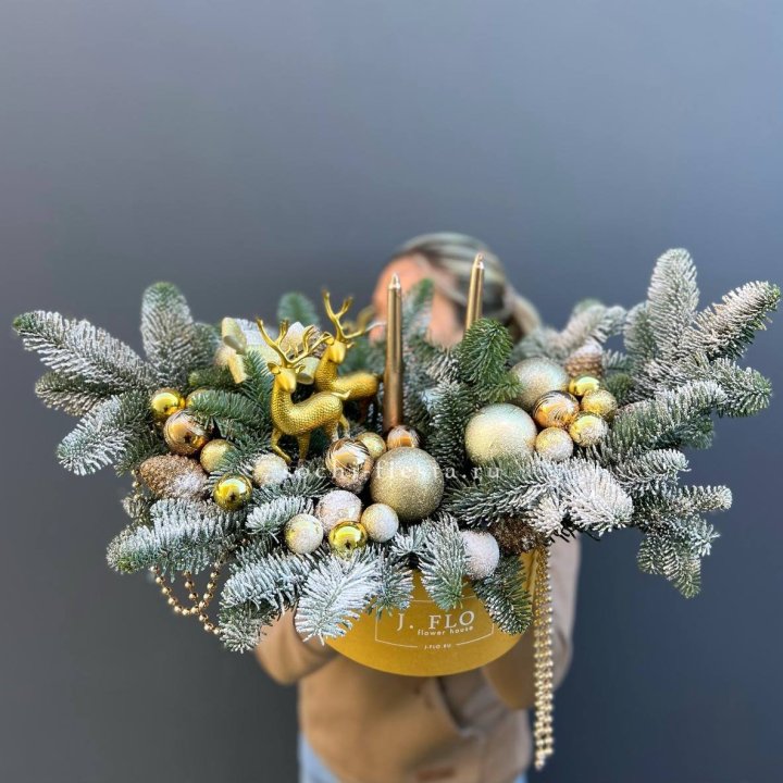 Композиция "Мери крисмас голд" в Брянске