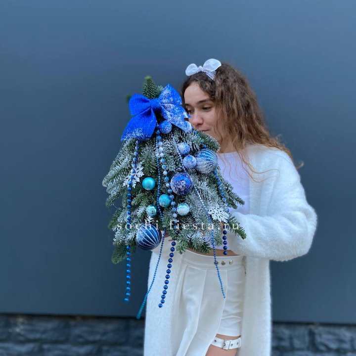 Новогодняя елочка "Блю" в Брянске