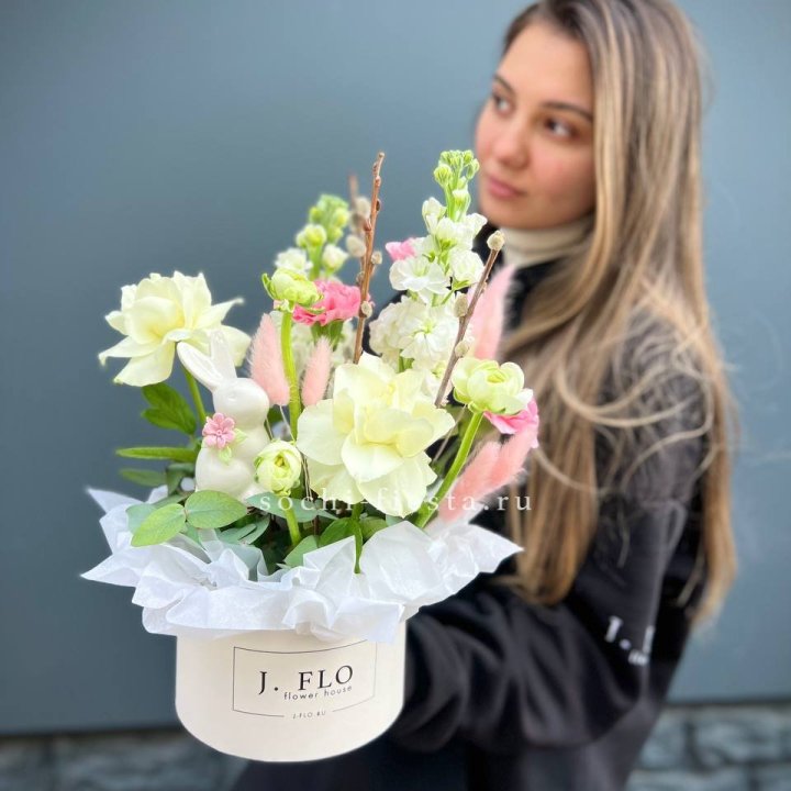 Цветочный бокс "Пасхальная композиция" в Брянске