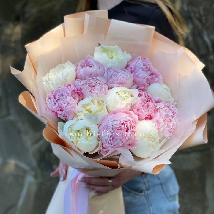 Букет 15 зефирных пионов в Брянске