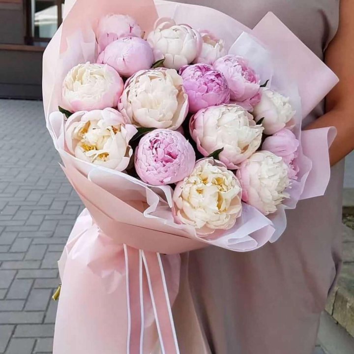 Букет пионов "Маршмелоу" в Брянске