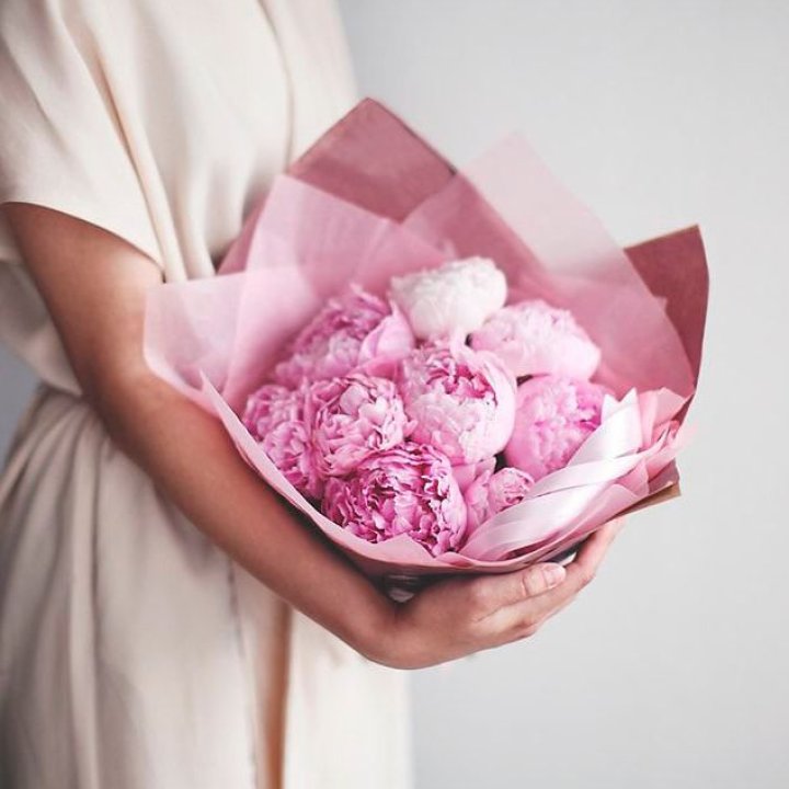 9 зефирных пионов в Брянске