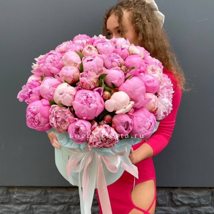 51 пион в цилиндре в Брянске