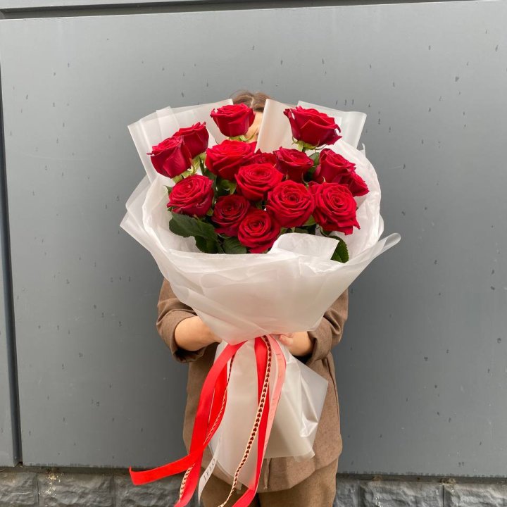 15 высоких роз  в Брянске