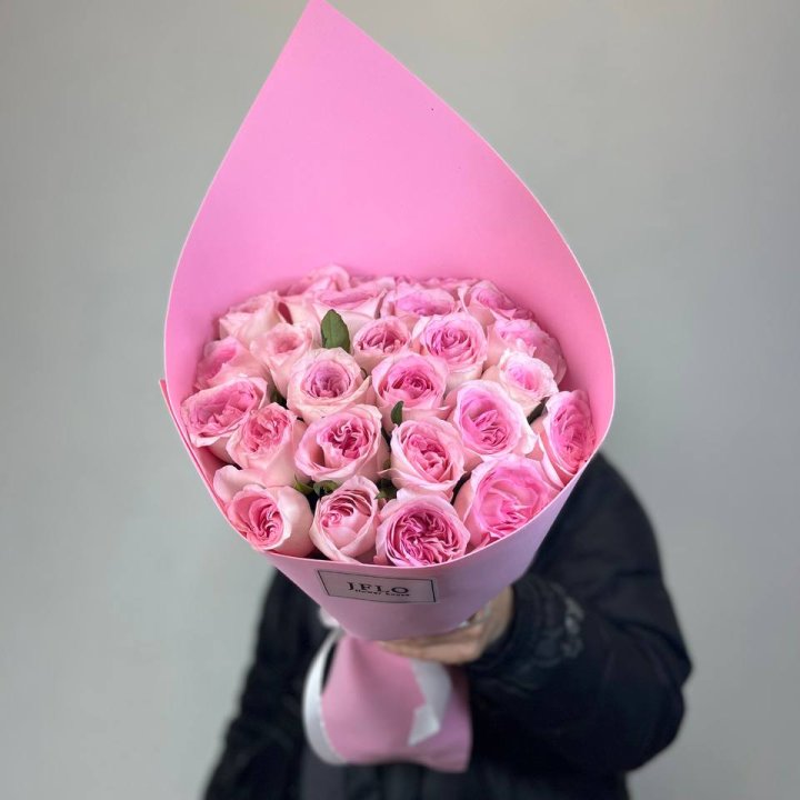 25 нежных роз в Брянске