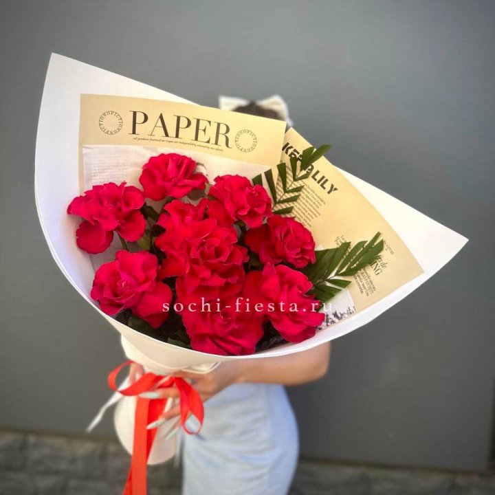 9 Красных французских роз Чико в Брянске